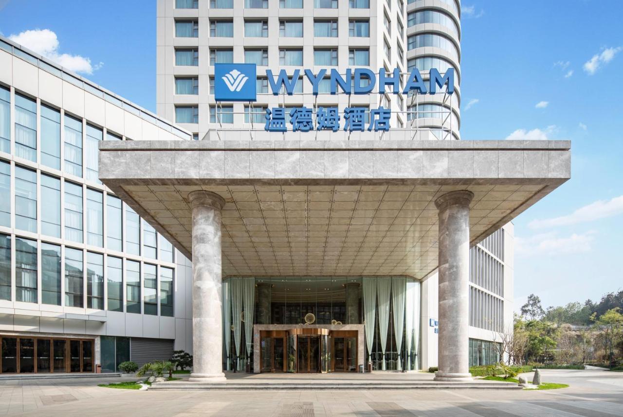 Kunming Huiyue Wyndham Hotel Dış mekan fotoğraf