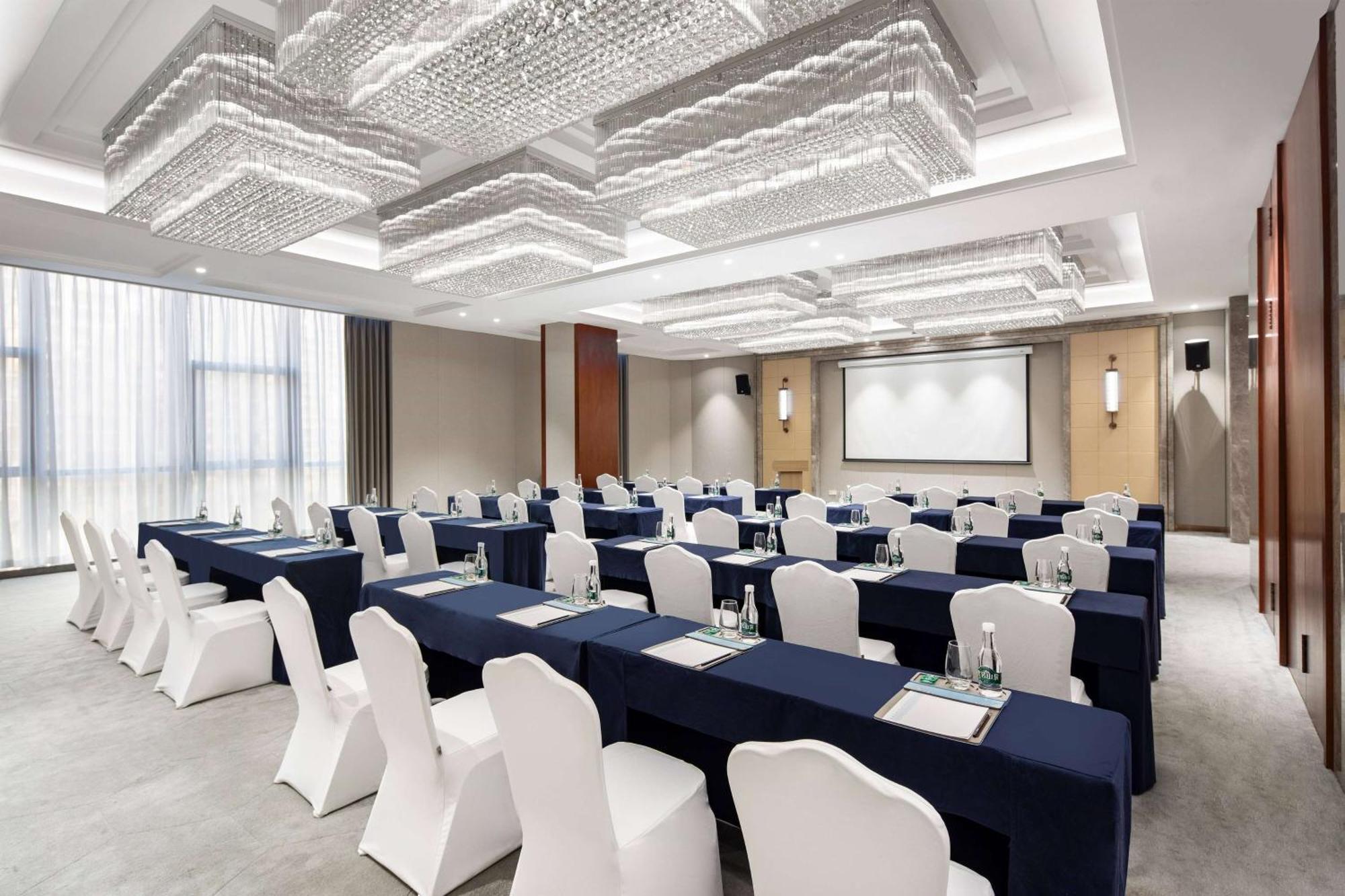 Kunming Huiyue Wyndham Hotel Dış mekan fotoğraf