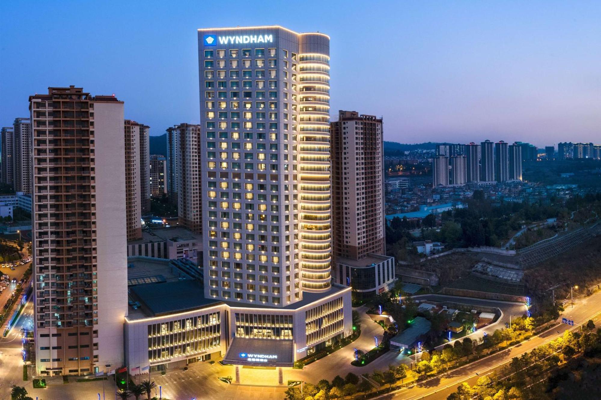 Kunming Huiyue Wyndham Hotel Dış mekan fotoğraf