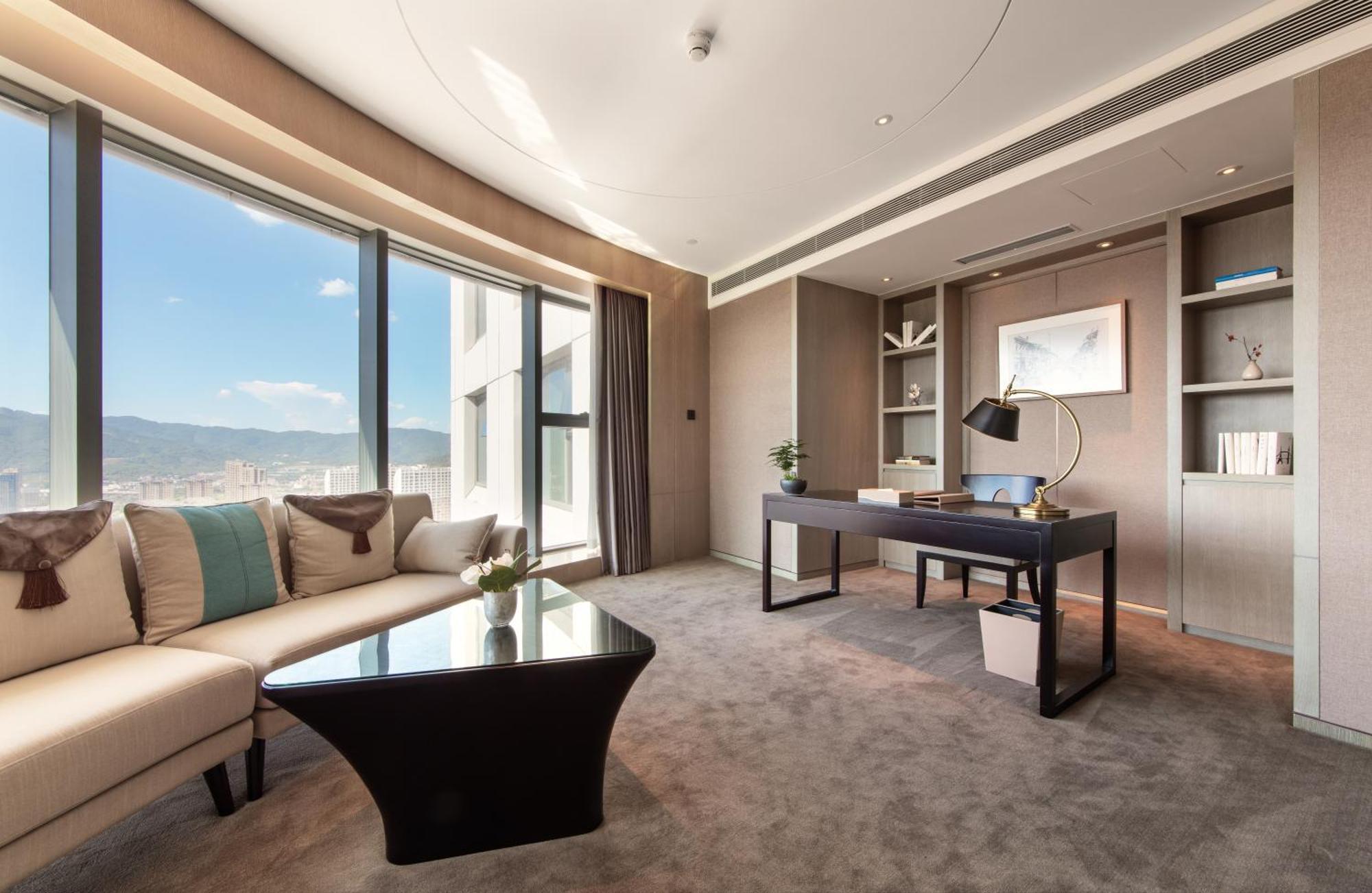 Kunming Huiyue Wyndham Hotel Dış mekan fotoğraf